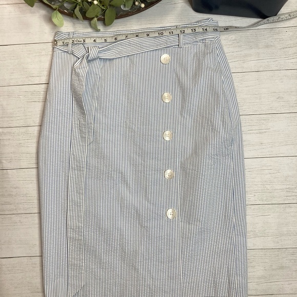 Talbots Seersucker Pencil Skirt. - Picture 6 of 13